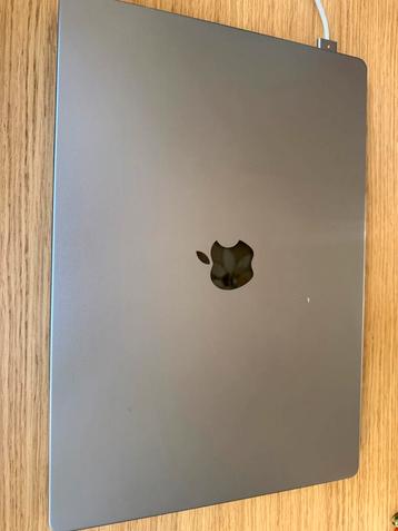 MacBook Pro M2 Pro 16GB/512GB SSD - 2023 - Met Doos! beschikbaar voor biedingen