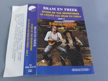 BRAM EN FREEK - 28 LIEDJES DEEL 2 (CASSETTEBANDJE) beschikbaar voor biedingen