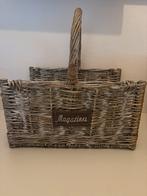 Kranten / tijdschriften mand van riet, Huis en Inrichting, Ophalen, Zo goed als nieuw