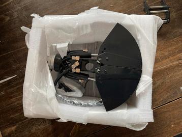 Hydraulische knijpbak voor RC kranen beschikbaar voor biedingen