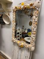 Spiegel met schelpenrand, Huis en Inrichting, Woonaccessoires | Spiegels, Ophalen of Verzenden, Zo goed als nieuw, Rechthoekig
