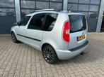 SKODA Roomster 1.2 TSI 86pk Style, Auto's, Skoda, Voorwielaandrijving, Euro 5, Gebruikt, Zwart