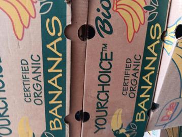 100 dozen rommelmarkt spullen  beschikbaar voor biedingen