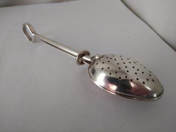 THEE-EI of LEPEL verzilverd, lengte 14 cm beschikbaar voor biedingen
