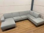 Mooie luxe lichtgrijze u bank (1,5 jaar oud)- GEREINIGD!!!, Huis en Inrichting, Ophalen, Luxe, Hoekbank, 300 cm of meer