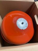 Nieuw Expansievat 18 Liter, Doe-het-zelf en Verbouw, Verwarming en Radiatoren, Minder dan 30 cm, Cv-ketel of Combi-ketel, Nieuw