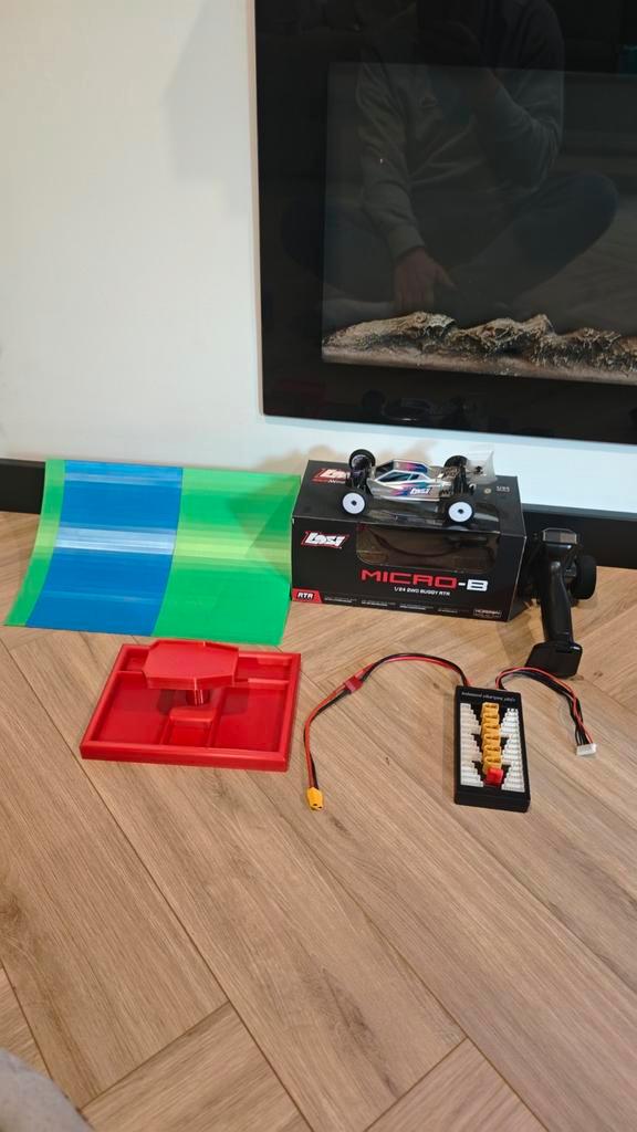 Losi micro-b 1/24 zo goed als nieuw, Hobby en Vrije tijd, Modelbouw | Radiografisch | Auto's, Zo goed als nieuw, Onderdeel, Elektro