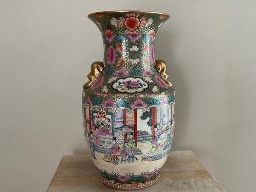 19de eeuws family rose Kanton baluster vaas met paleisscene, Antiek en Kunst, Kunst | Niet-Westerse kunst, Ophalen of Verzenden