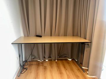 Bureautafel | Desk beschikbaar voor biedingen