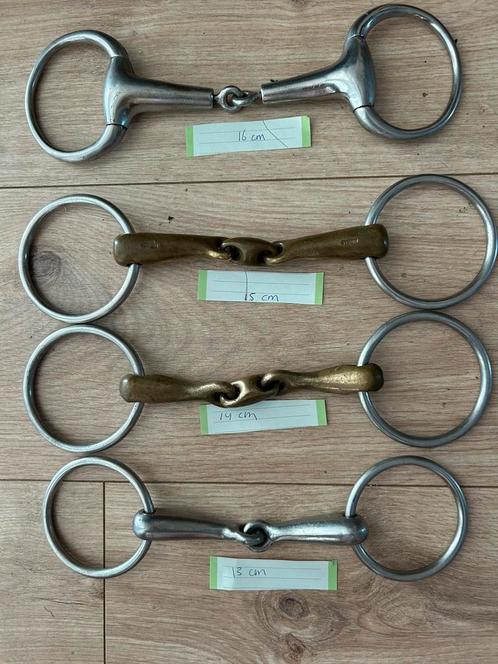 Verschillende bitten dubbel en enkel gebroken, Dieren en Toebehoren, Paarden en Pony's | Hoofdstellen en Tuigage, Zo goed als nieuw
