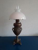 Antieke petroleumlamp van Lempereur & Bernard, Ophalen