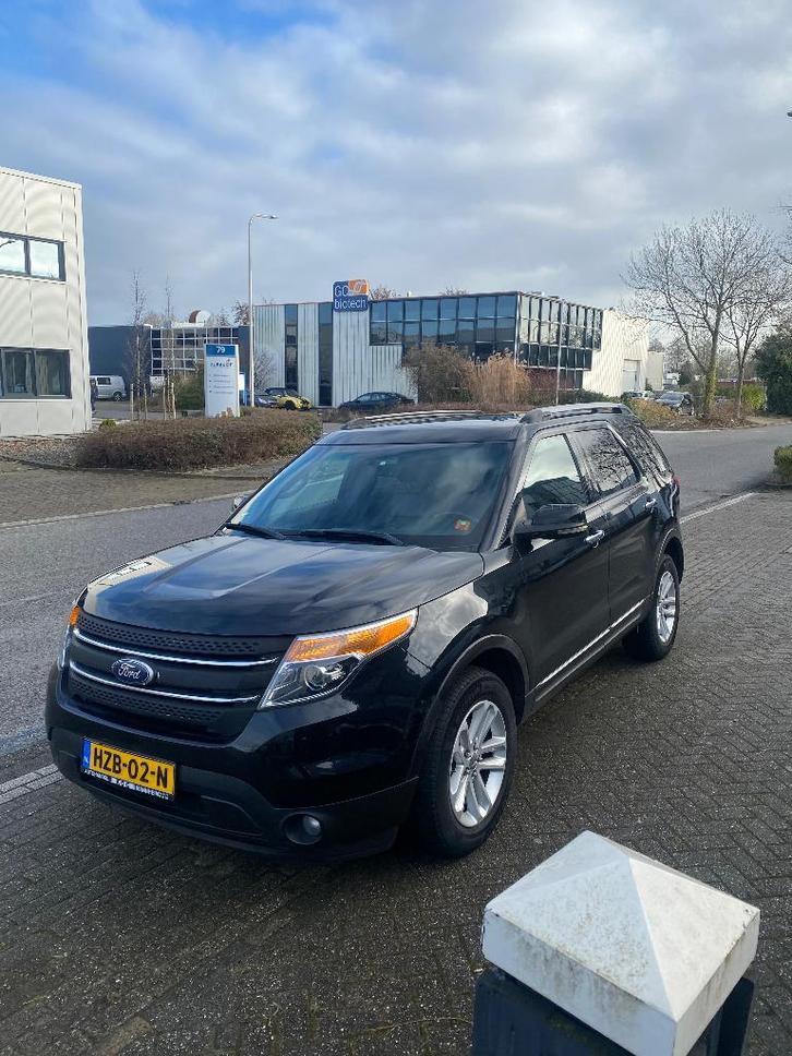 Ford explorer XLT 2011 Zwart, Auto's, Ford, Particulier, Explorer, 4x4, ABS, Achteruitrijcamera, Airbags, Airconditioning, Alarm