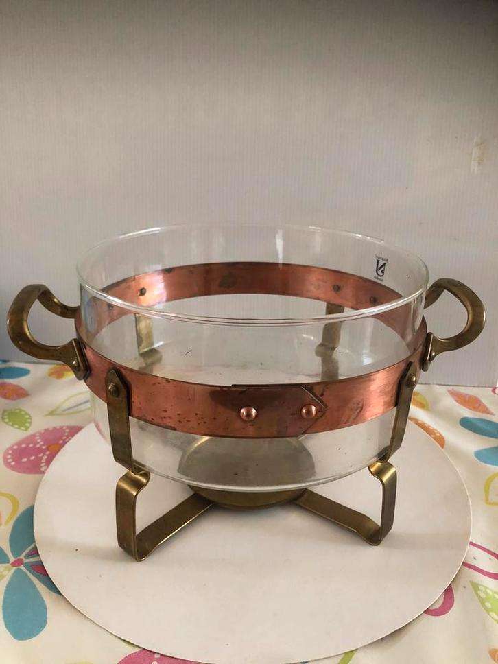 Glazen schaal met koperen houder, Huis en Inrichting, Woonaccessoires | Schalen en Manden, Zo goed als nieuw, Schaal, Rond, Glas