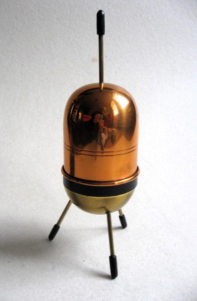 Retro Space Age Sputnik sigarettenhouder jaren 60, Verzamelen, Retro, Huis en Inrichting, Ophalen of Verzenden