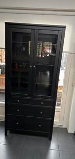 Vitrinekast Hemnes, Huis en Inrichting, Kasten | Vitrinekasten, Ophalen, Gebruikt, 50 tot 100 cm, Met lade(s)