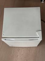 Tafel Koelkast met Vriesvakje, Witgoed en Apparatuur, Koelkasten en IJskasten, Ophalen, Met vriesvak, Minder dan 45 cm, Minder dan 85 cm