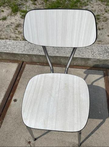Retro Formica stoelen beschikbaar voor biedingen