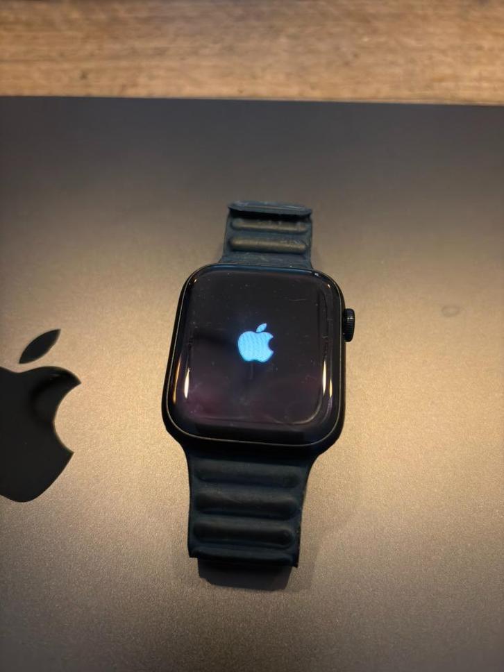 Apple Watch Series 9 (45mm), Sieraden, Tassen en Uiterlijk, Smartwatches, Zo goed als nieuw, iOS, Zwart, Afstand, Conditie, GPS