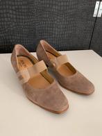 Beige schoenen van Peron - maat 40, Beige, Ophalen of Verzenden, Zo goed als nieuw, Peron