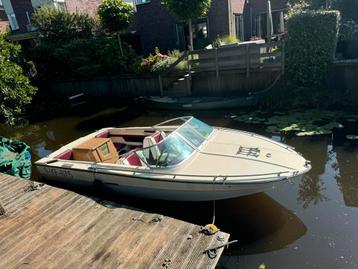 Sea Ray SRV 180 speedboot met trailer | 120 pk 2.5 liter OMC beschikbaar voor biedingen