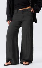 Weekday losvallende wideleg broek 38 donkergrijs lage taille, Kleding | Dames, Broeken en Pantalons, Maat 38/40 (M), Nieuw, Weekday