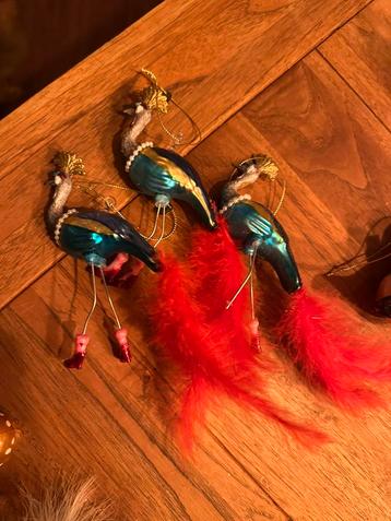 Kerstballen te koop beschikbaar voor biedingen