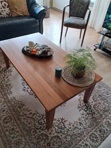 Salontafel kersenhout 135 x 70 cm beschikbaar voor biedingen
