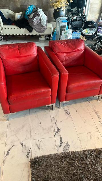 Rode stoelen 