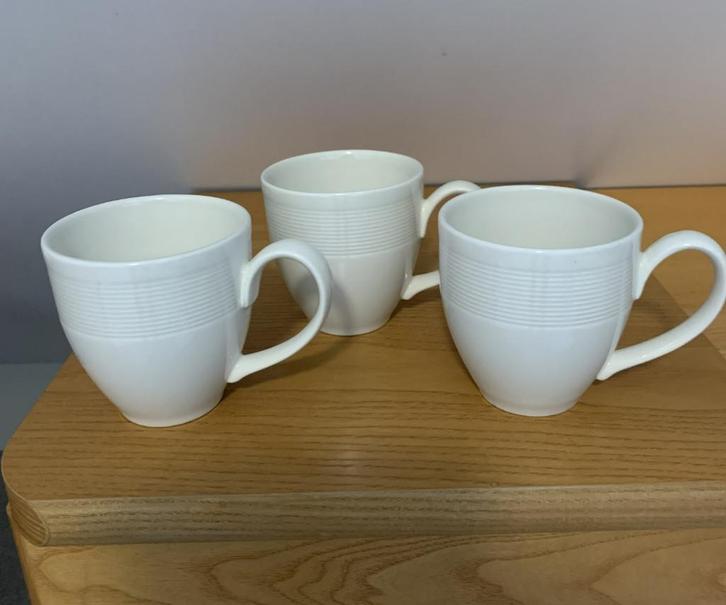 mokken, Madison mok, 3 grote mokken, gebroken wit, off white, Huis en Inrichting, Keuken | Servies, Zo goed als nieuw, Overige typen