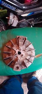 Mooi vlieg wiel 16.5 cm, Cirkelmaaier, Ophalen, Zo goed als nieuw, Benzine-grasmaaier