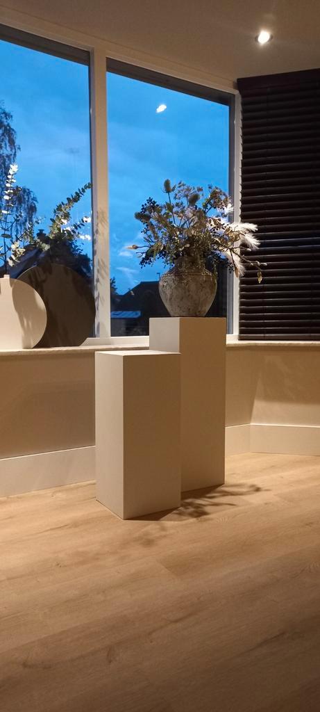 Set van 2 Sokkels / Zuilen / Pilaren, Huis en Inrichting, Woonaccessoires | Vazen, Nieuw, Overige kleuren, Minder dan 50 cm, Overige materialen