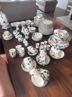 Antiek Servies Compleet met Rozenmotief Villeroy & Boch, Antiek en Kunst, Ophalen