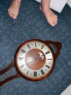 Eiken wandklok met zilver wijzerplaat, Ophalen