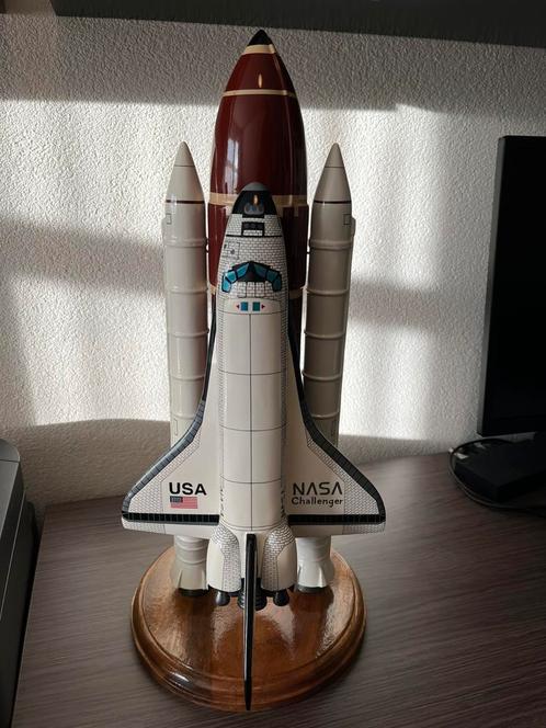 Space shuttle Challenger houten model 54 cm !, Verzamelen, Luchtvaart en Vliegtuigspotten, Zo goed als nieuw, Schaalmodel, Ophalen of Verzenden
