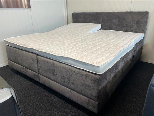 Luxe boxspring..200 bij 200 cm….Nieuw.., Huis en Inrichting, Slaapkamer | Boxsprings, Nieuw, 200 cm, Tweepersoons, Ophalen