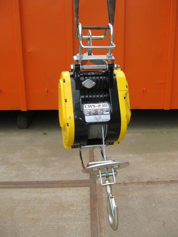 Comeup cws 230(kg) 230v 30 m - elektrische hijslier nieuw, Doe-het-zelf en Verbouw, Lieren en Takels, Nieuw, Elektrisch, Ophalen