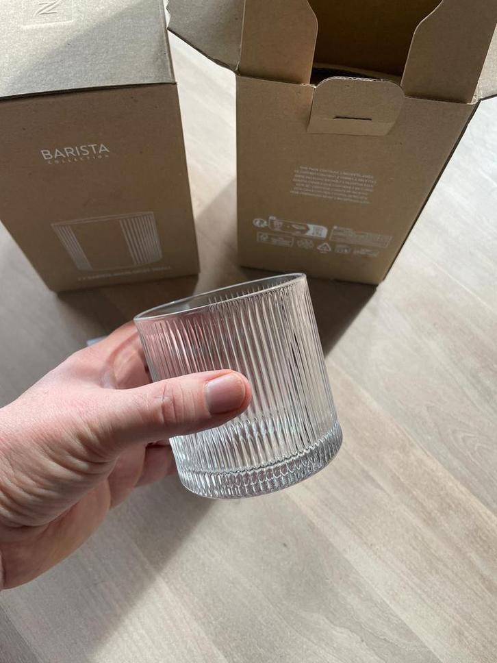 Nespresso Barista Mixology Smal Glazen 4 stuks, Huis en Inrichting, Keuken | Servies, Zo goed als nieuw, Glas of Glazen, Effen