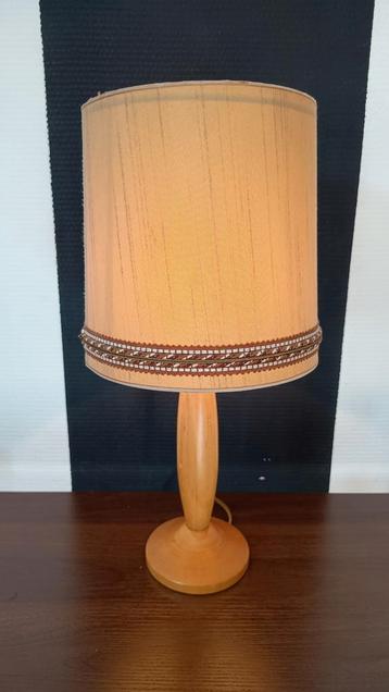 Vintage tafellamp  beschikbaar voor biedingen