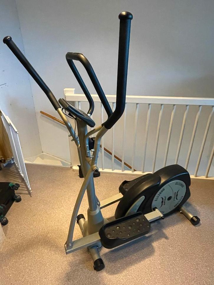 Buffalo Crosstrainer - Weinig Gebruikt!, Sport en Fitness, Fitnessapparatuur, Zo goed als nieuw, Crosstrainer, Armen, Metaal, Ophalen