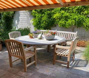 2 - 6 teakhouten tuinstoelen beschikbaar voor biedingen