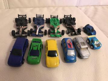11 Speelgoed auto's race autos te koop Hotwheels etc beschikbaar voor biedingen