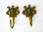 2 Kapstokhaken putti, Antiek en Kunst, Ophalen of Verzenden