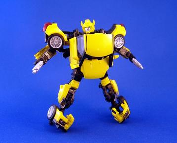 Transformers Alternity -- BUMBLEBEE -- Suzuki Swift (mib) 