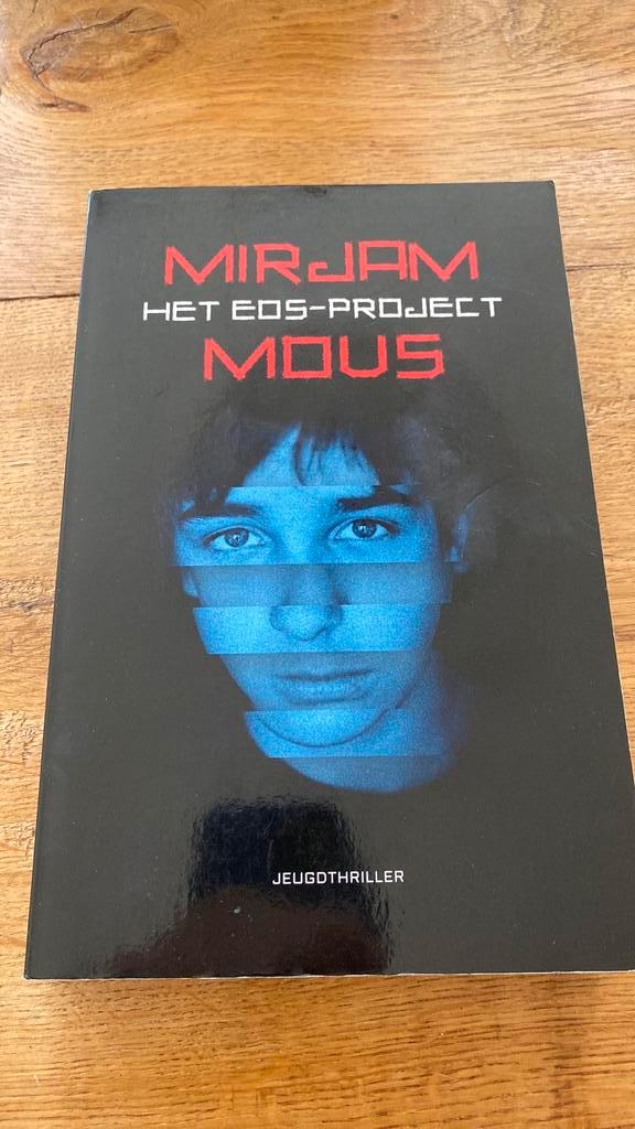 Mirjam Mous - Het eos-project, Boeken, Kinderboeken | Jeugd | 13 jaar en ouder, Zo goed als nieuw, Ophalen of Verzenden