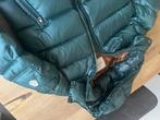 Groene Moncler maya winterjas M, Moncler, Maat 48/50 (M), Ophalen of Verzenden, Gedragen