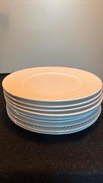 10 witte borden 27,5 cm, Ophalen of Verzenden, Zo goed als nieuw, Bord(en), Overige stijlen