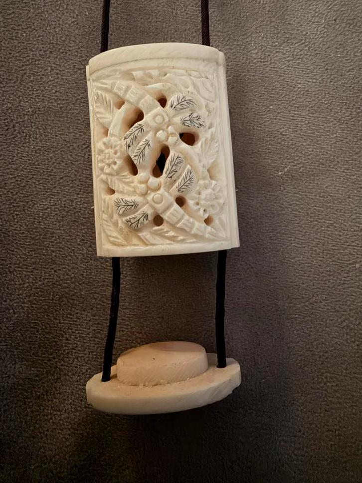 Aziatische Geurhouder Been met Libelle, Antiek en Kunst, Kunst | Designobjecten, Ophalen of Verzenden