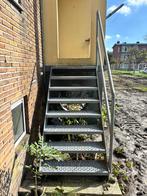 32 stuks gegalvaniseerde stalen trap / steektrap (150 cm H), Doe-het-zelf en Verbouw, Ophalen, Gebruikt, Trap, Minder dan 2 meter