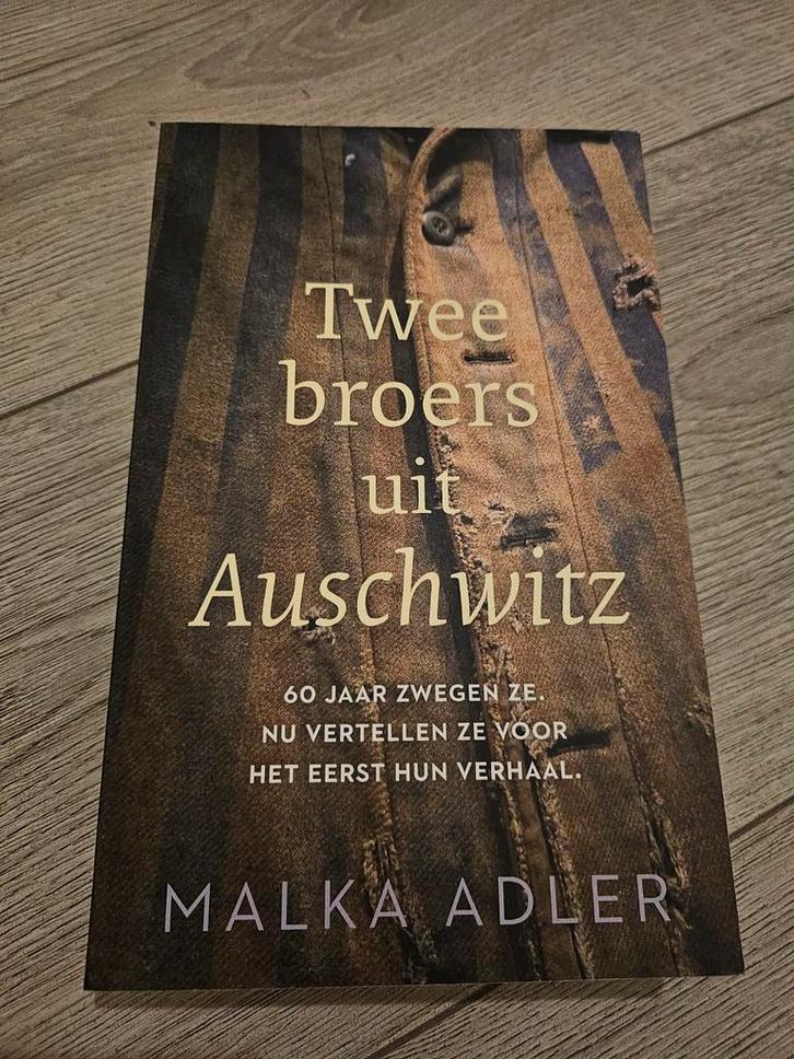 Twee broers uit Auschwitz - Malka Adler, Boeken, Oorlog en Militair, Zo goed als nieuw, Overige onderwerpen, Tweede Wereldoorlog