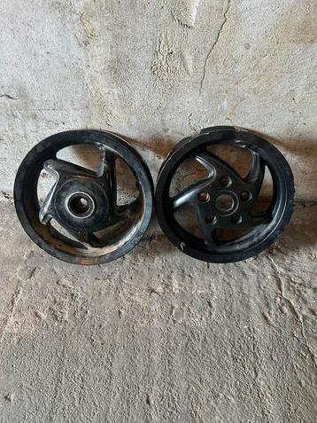 Piaggio zip sp98 sp1 velgen set beschikbaar voor biedingen